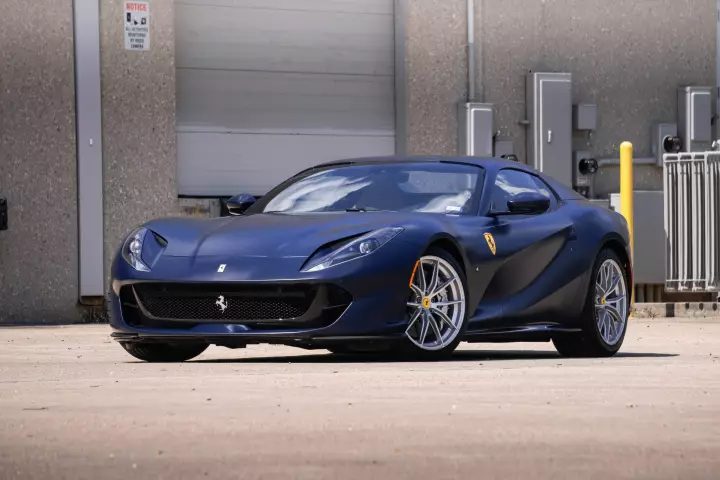 Ferrari in Blu Scozia Opaco — 812 GTS (carpaints.co)