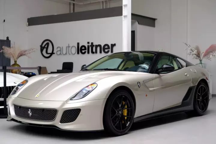 Ferrari in Grigio Ingrid — 599 GTO (carpaints.co)