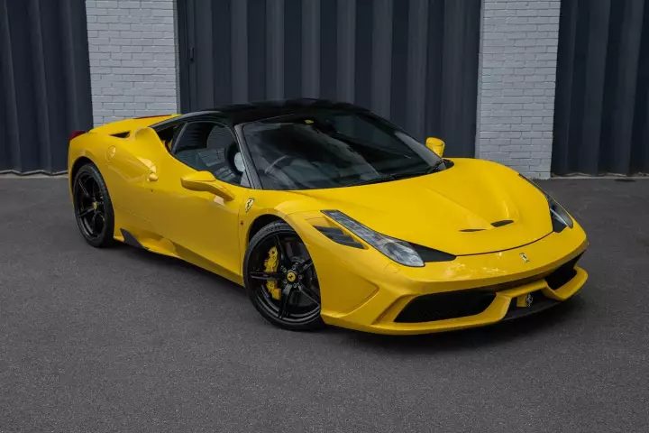 Ferrari in Giallo Modena — 458 Speciale (carpaints.co)