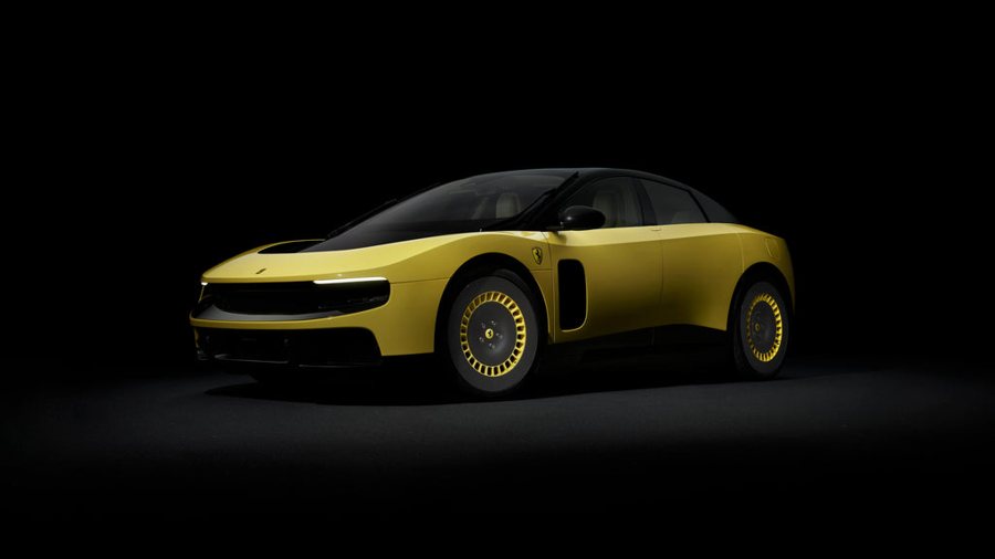 Ferrari in Giallo Luce — Luce (ROSSOautomobili)