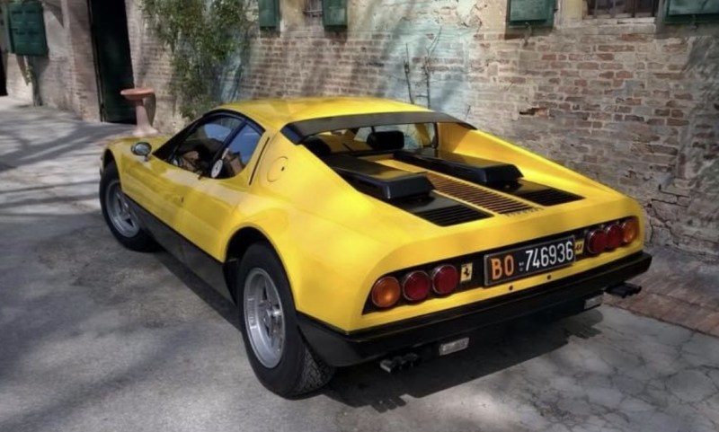 Ferrari in Giallo Man O’War (Ferrari Colors blog)