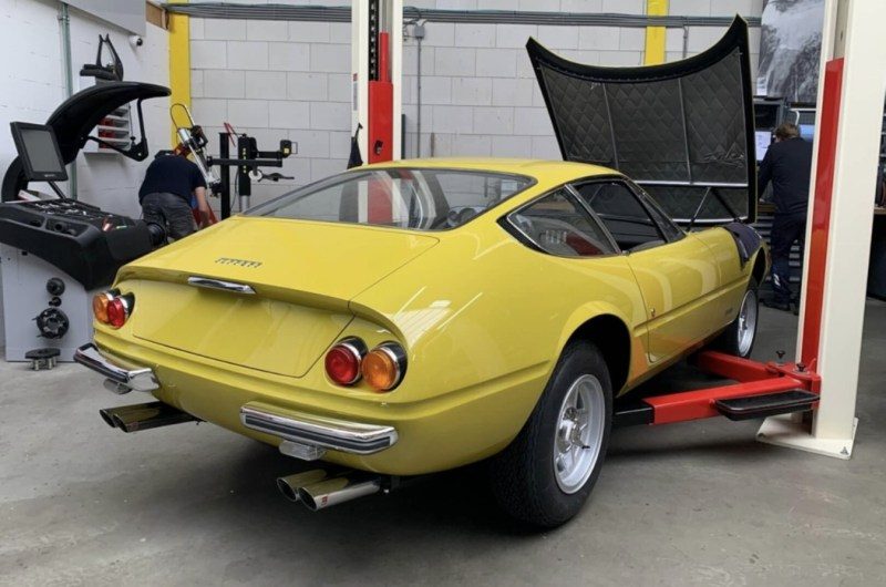 Ferrari in Giallo Senape (Ferrari Colors blog)