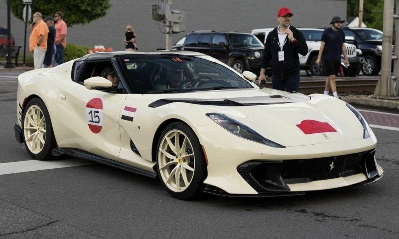 Ferrari in Giallo Solare (Ferrari Colors blog)