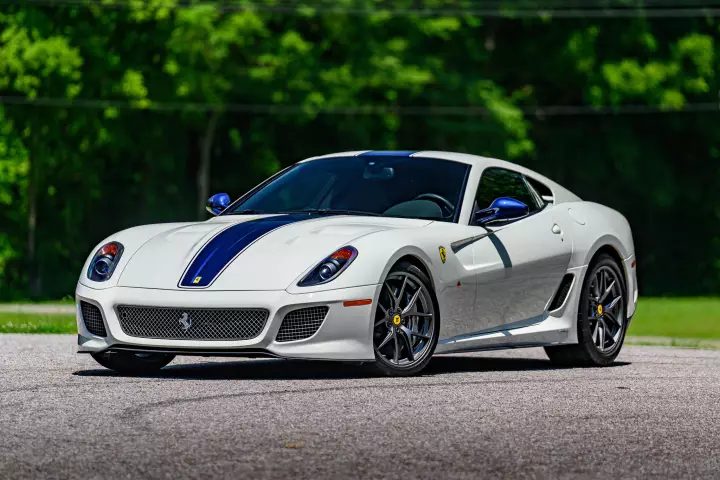Ferrari in Bianco Avus — 599 GTO (carpaints.co)