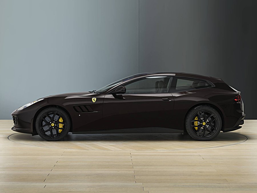 Ferrari in Marrone Marietta — GTC4Lusso (ROSSOautomobili)