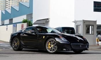 Ferrari in Nero Setoso (Ferrari Colors blog)