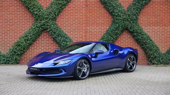 Ferrari in Blu Elettrico — 296 GTB (carpaints.co)