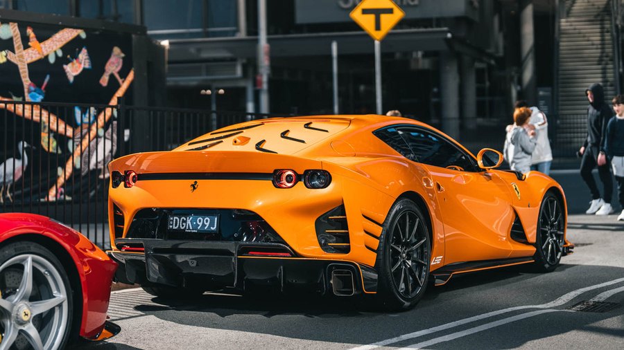 Ferrari in Nuovo Arancio — 812 Competizione (ROSSOautomobili)