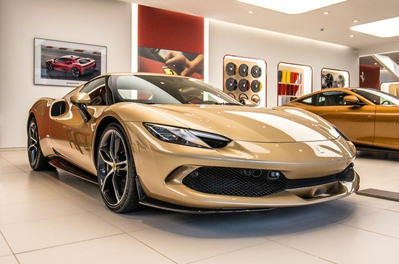 Ferrari in Oro Chiaro Met (Ferrari Colors blog)