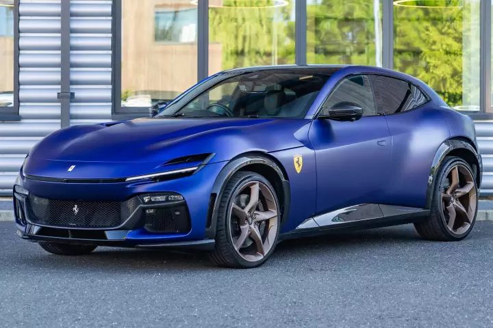 Ferrari in Blu Vietri Opaco — Purosangue (carpaints.co)
