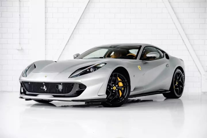 Ferrari in Alluminio Opaco — 812 Superfast (carpaints.co)
