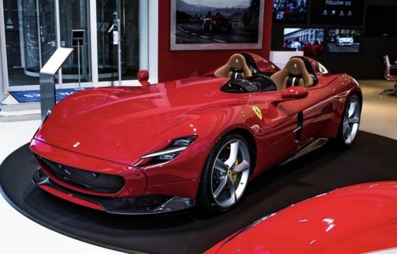 Ferrari in Rosso Alfa (Ferrari Colors blog)