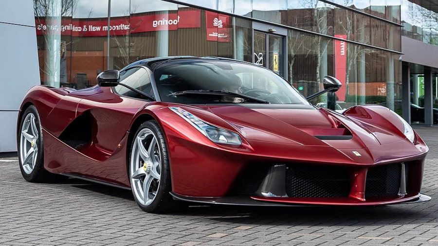 Ferrari in Rosso Alltruadh — LaFerrari (ROSSOautomobili)