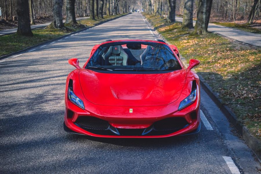 Ferrari in Rosso Corsa — F8 Spider (ROSSOautomobili)