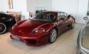 Ferrari in Rosso Fiorano (Ferrari Colors blog)