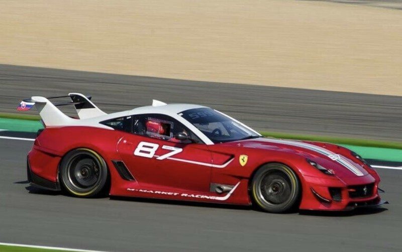 Ferrari in Rosso Martini (Ferrari Colors blog)