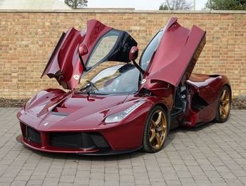 Ferrari in Rosso Rubino (Ferrari Colors blog)