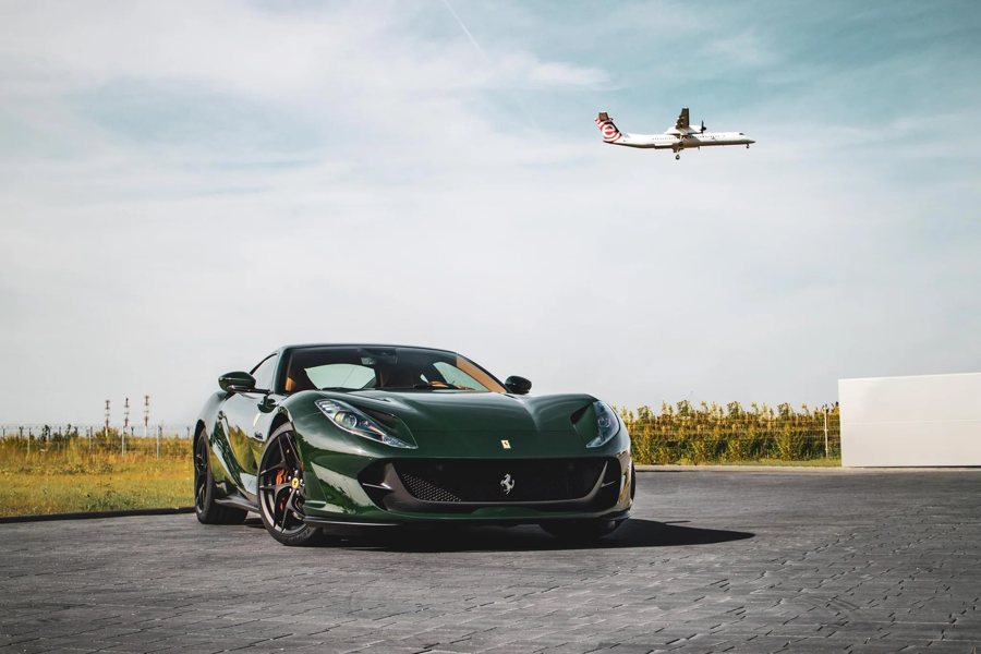 Ferrari in Verde Abetone — 812 Superfast (ROSSOautomobili)