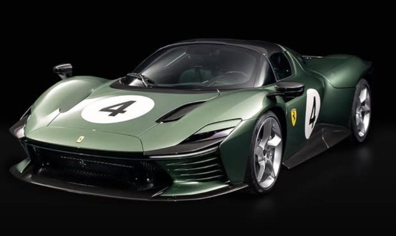 Ferrari in Verde Bottiglia (Ferrari Colors blog)