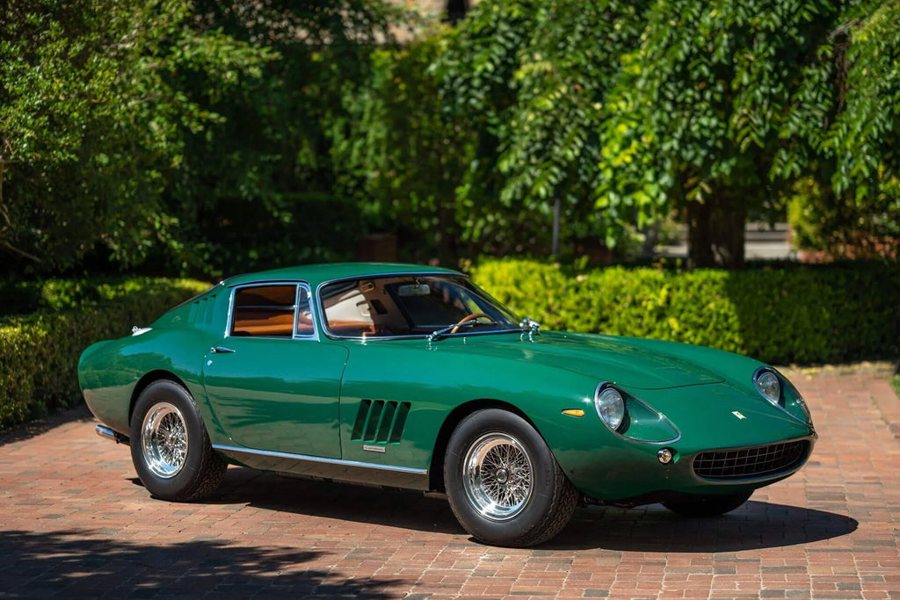 Ferrari in Verde Del Rio Medio — 275 GTB/4 (ROSSOautomobili)
