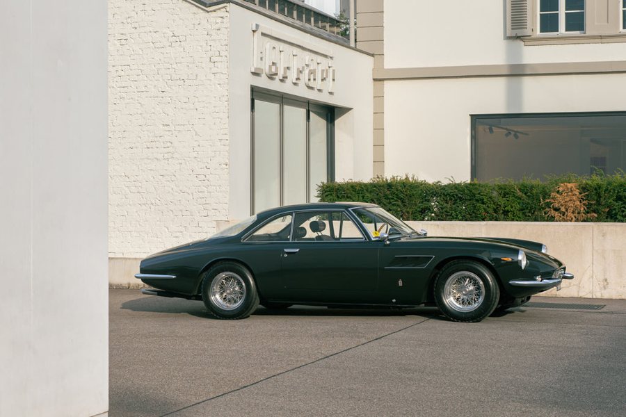 Ferrari in Verde Scurissimo — 500 Superfast (ROSSOautomobili)
