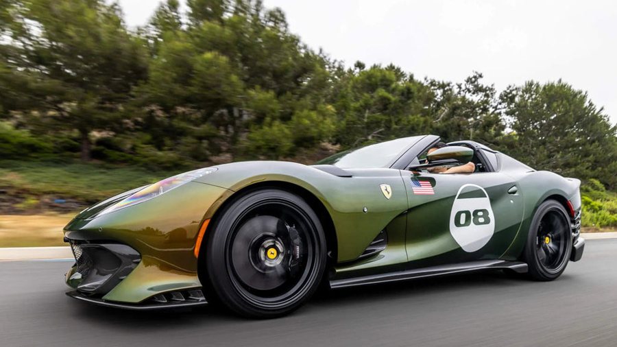 Ferrari in Verde Volterra — 812 Competizione (ROSSOautomobili)